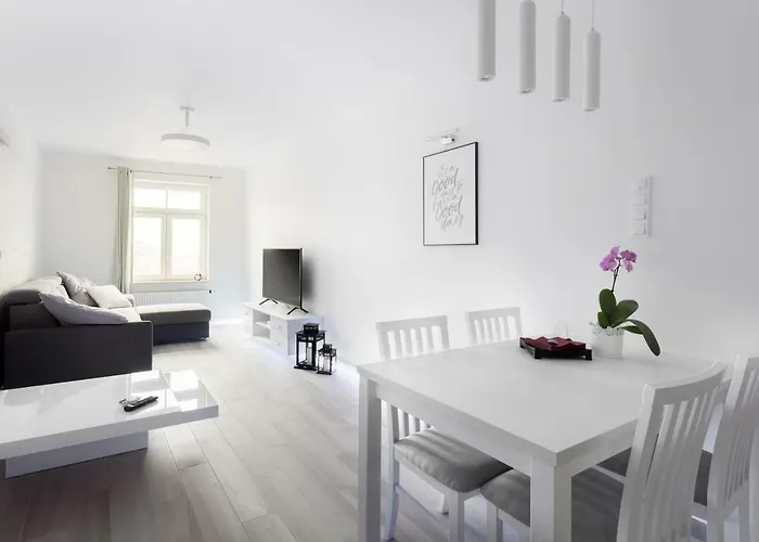 Akuratny Apartment *